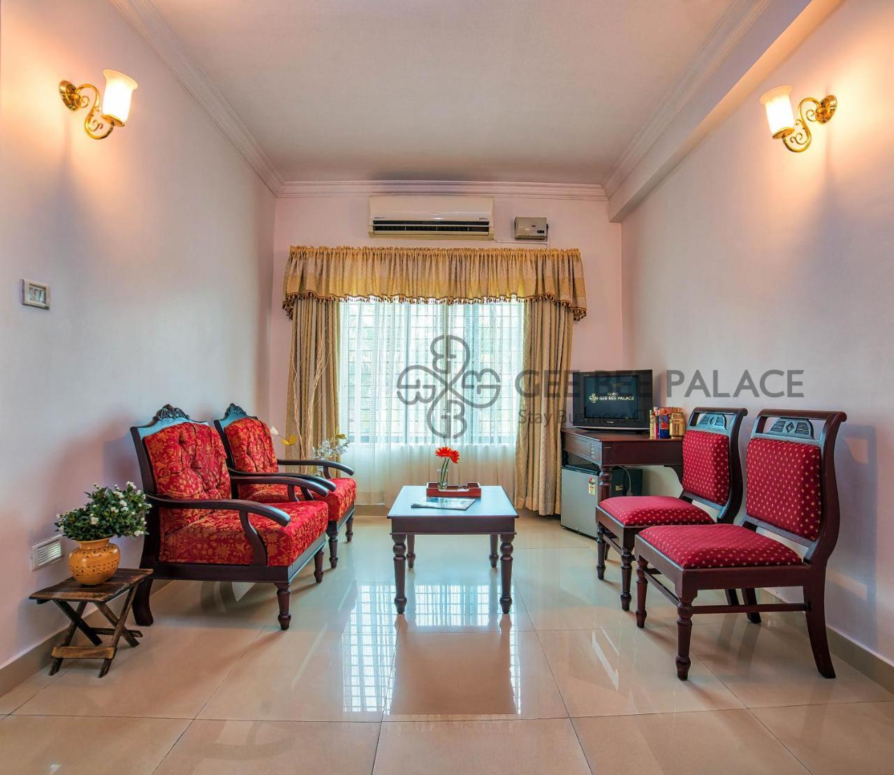 Gee Bee Palace Angamaly Extérieur photo